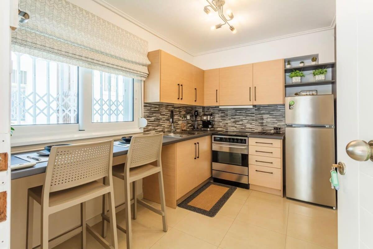Kalamata Lime Studio - Cozy Gem With Private Parking Dış mekan fotoğraf