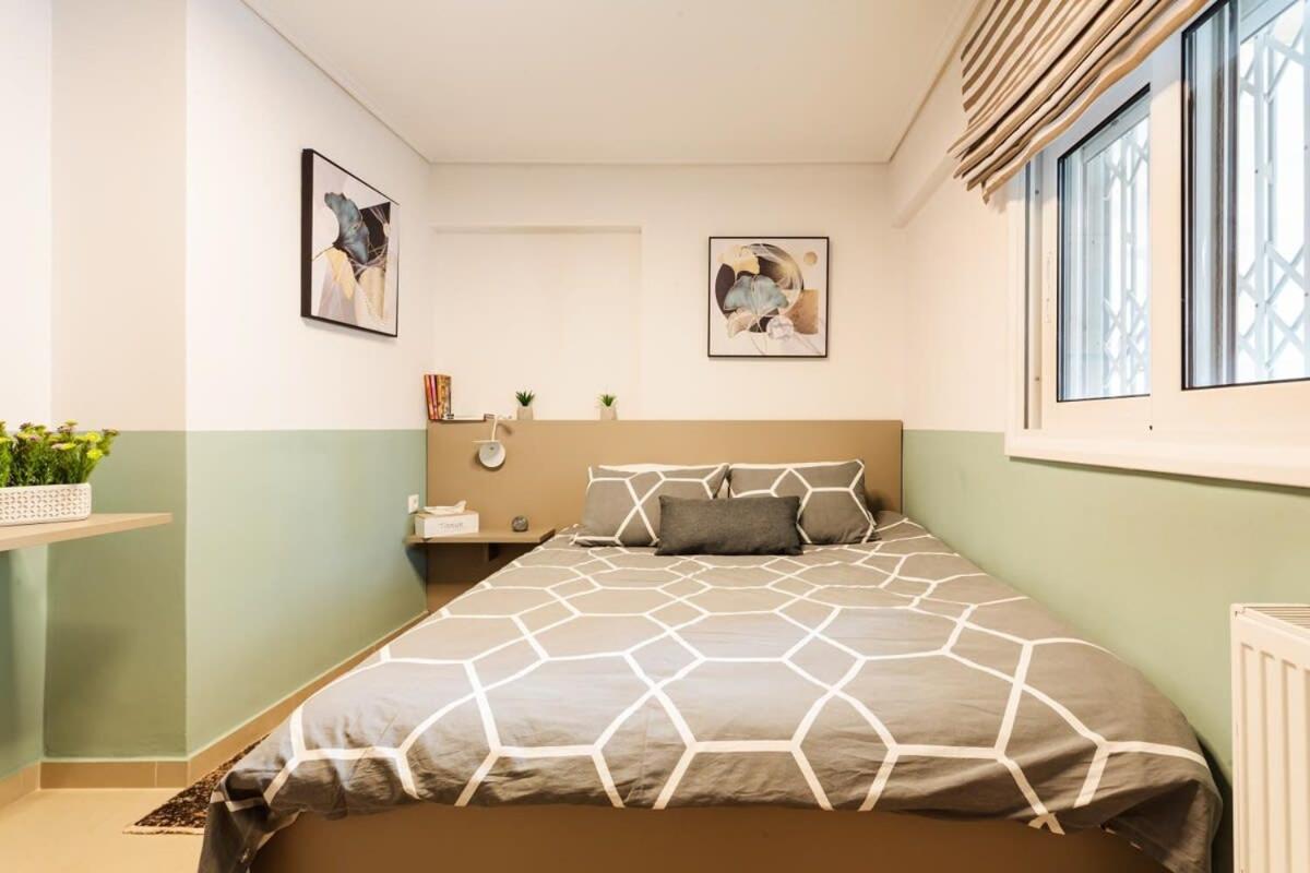 Kalamata Lime Studio - Cozy Gem With Private Parking Dış mekan fotoğraf