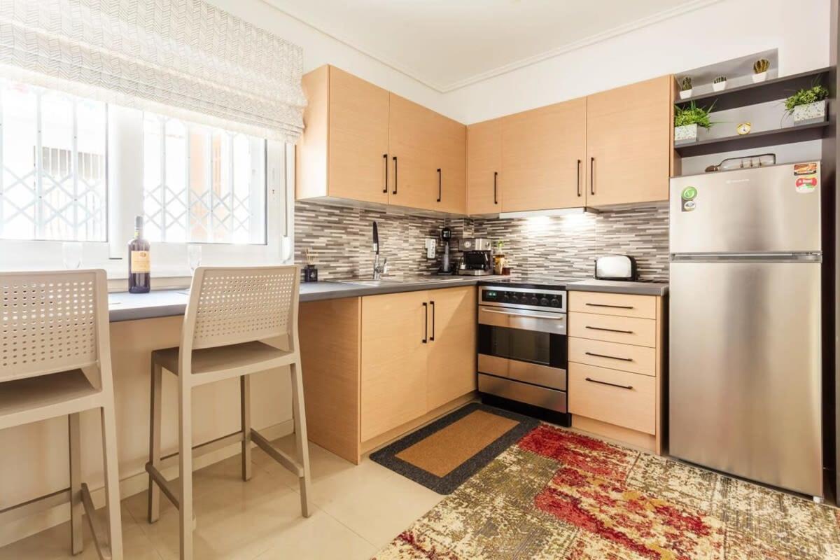 Kalamata Lime Studio - Cozy Gem With Private Parking Dış mekan fotoğraf