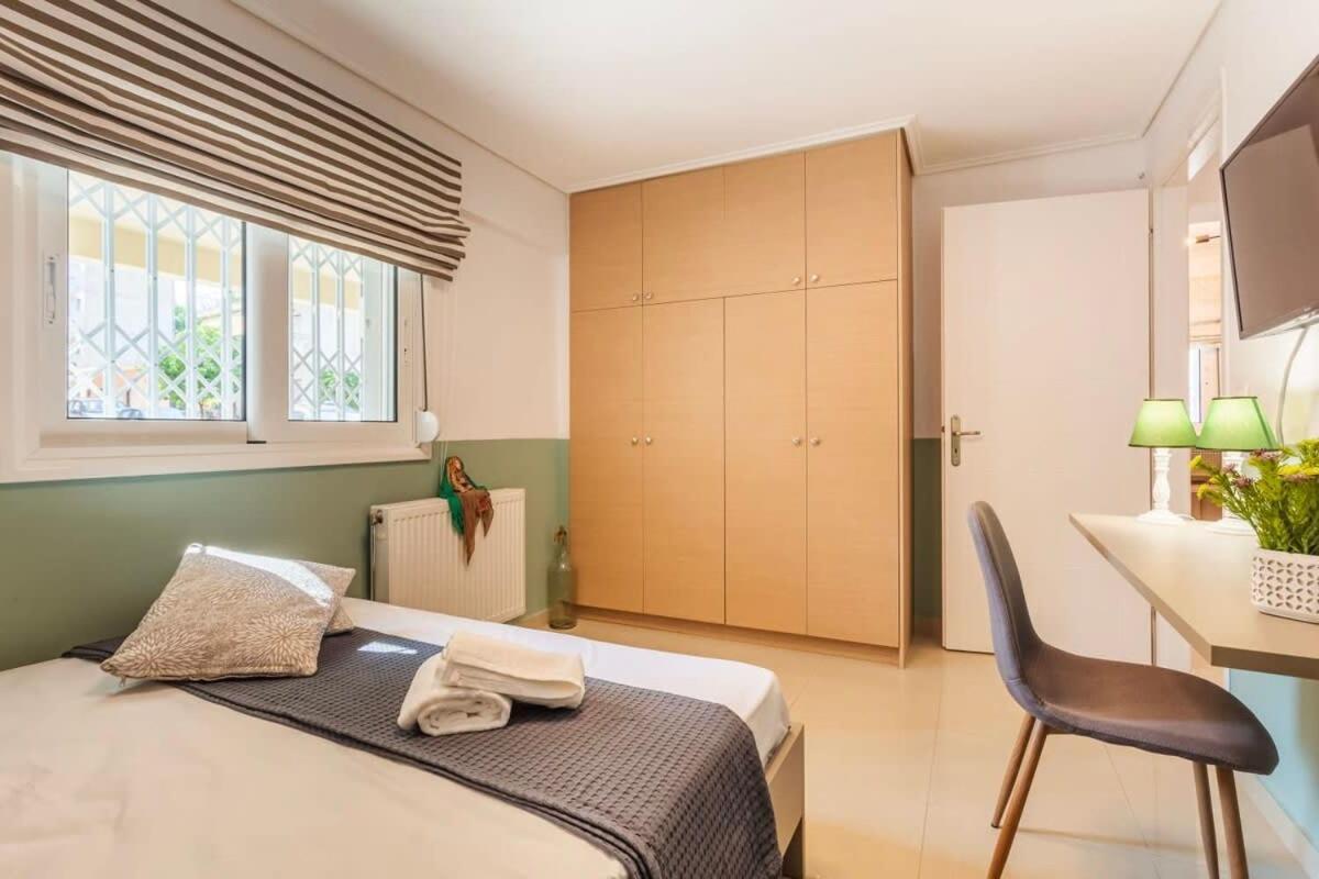 Kalamata Lime Studio - Cozy Gem With Private Parking Dış mekan fotoğraf