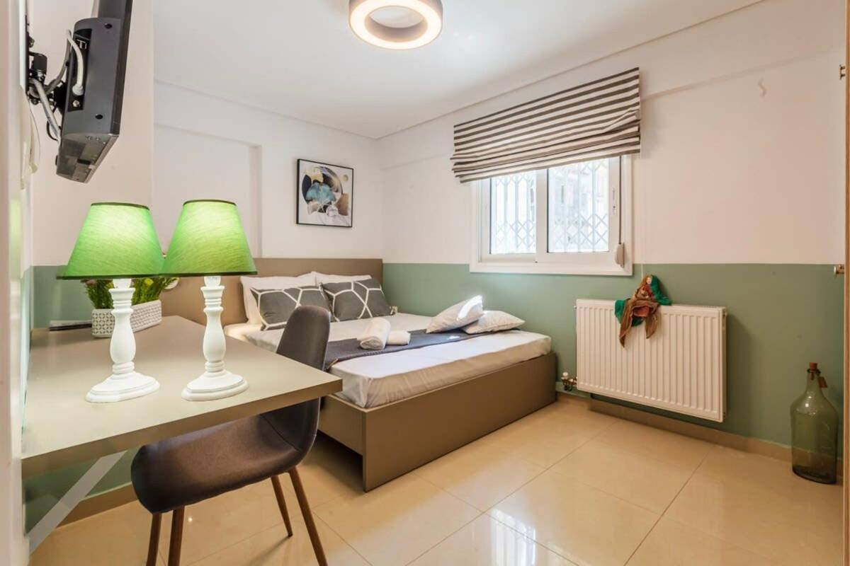 Kalamata Lime Studio - Cozy Gem With Private Parking Dış mekan fotoğraf