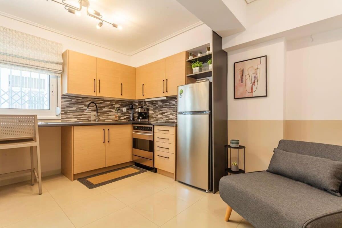 Kalamata Lime Studio - Cozy Gem With Private Parking Dış mekan fotoğraf