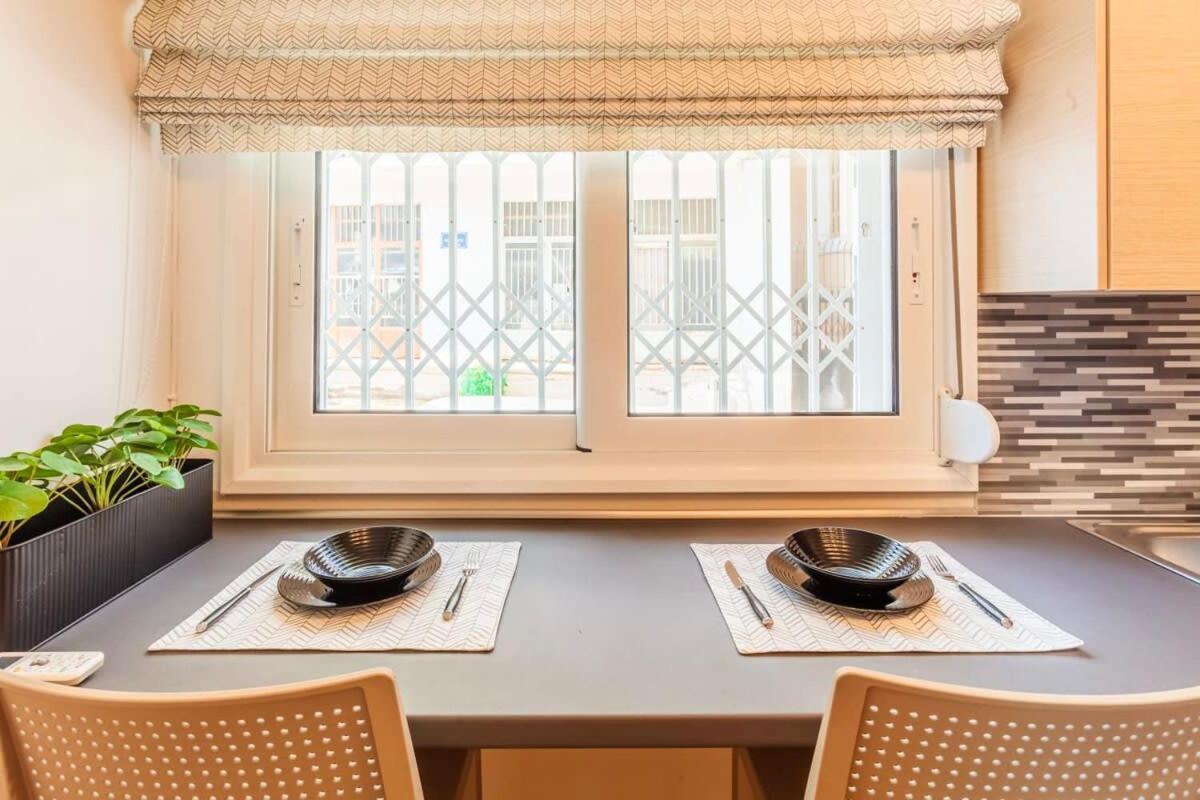 Kalamata Lime Studio - Cozy Gem With Private Parking Dış mekan fotoğraf