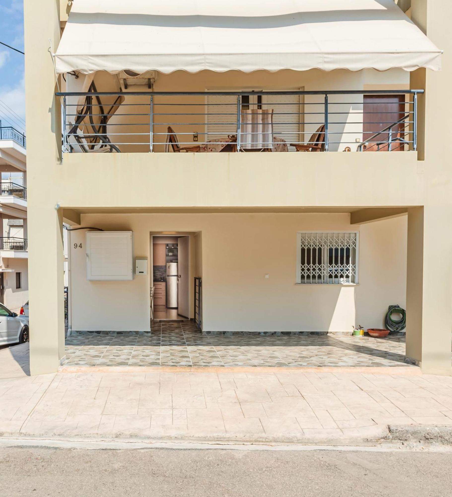 Kalamata Lime Studio - Cozy Gem With Private Parking Dış mekan fotoğraf